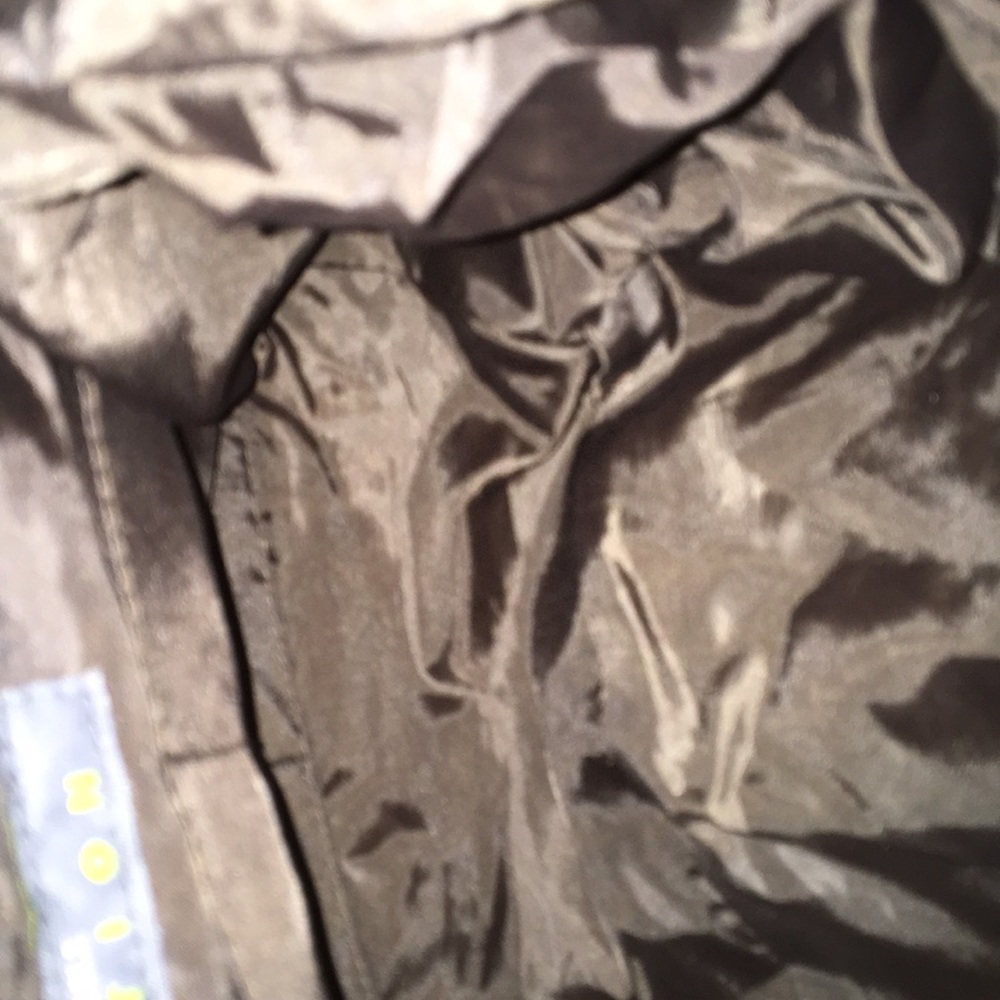 Kenneth Cole Reaction Gold Leather Hobo - Picture 6 of 8